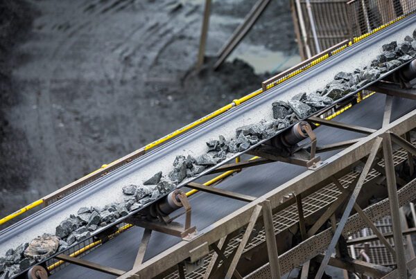 Mining machine